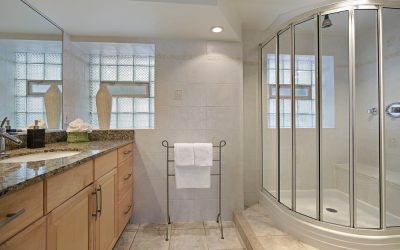 Sophisticated Bathroom Remodeling in Chicago: Combining Modern Elegance and Practical Solutions